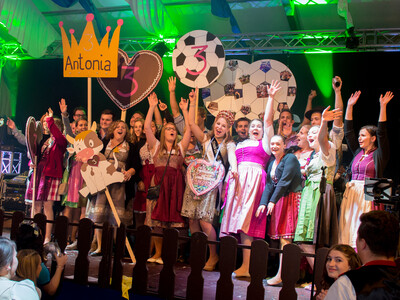 Gillamoos Dirndlkönigin | © Marco Holzhäuser