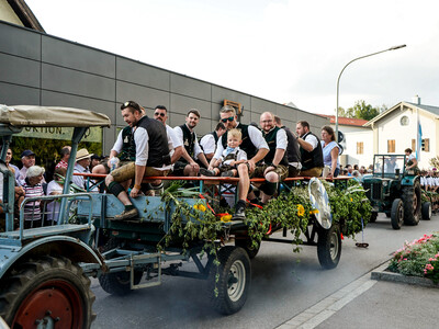 Aventinus Buam beim Gillamoos-Auszug | © Eberl