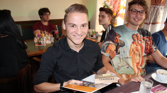 Meldet euch für die Schulbestenehrung an