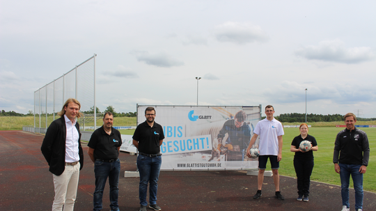 Azubisuche auf dem Fußballplatz