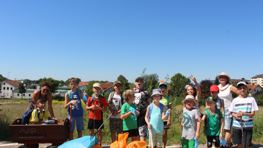 Müll sammeln als Ferienbeschäftigung