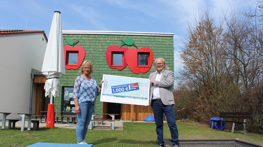 Weitere Spende der Stanglmeier-Stiftung