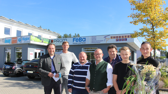 Stadt gratuliert Fliesenfachbetrieb Pesl