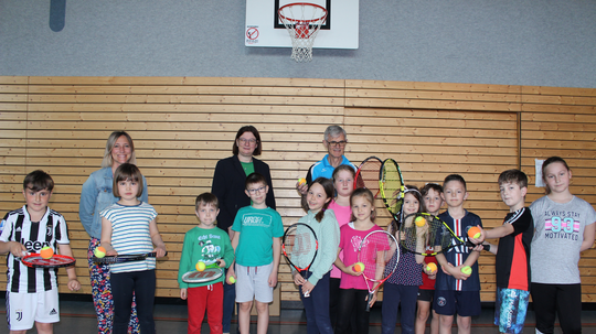 Tennis-Schnupperstunden an der Grundschule