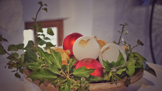 Christbaumkugeln mit dem Abensberger Weihnachtsmotiv