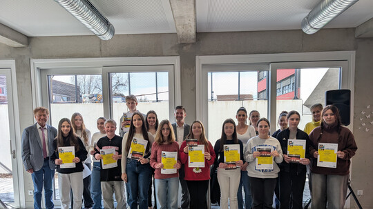 Raiffeisenbank unterstützt Malwettbewerb