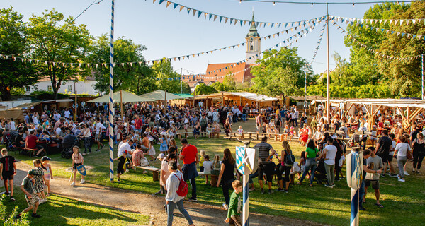 Abensberger Bürgerfest im Schlossgarten | © Marco Holzhäuser