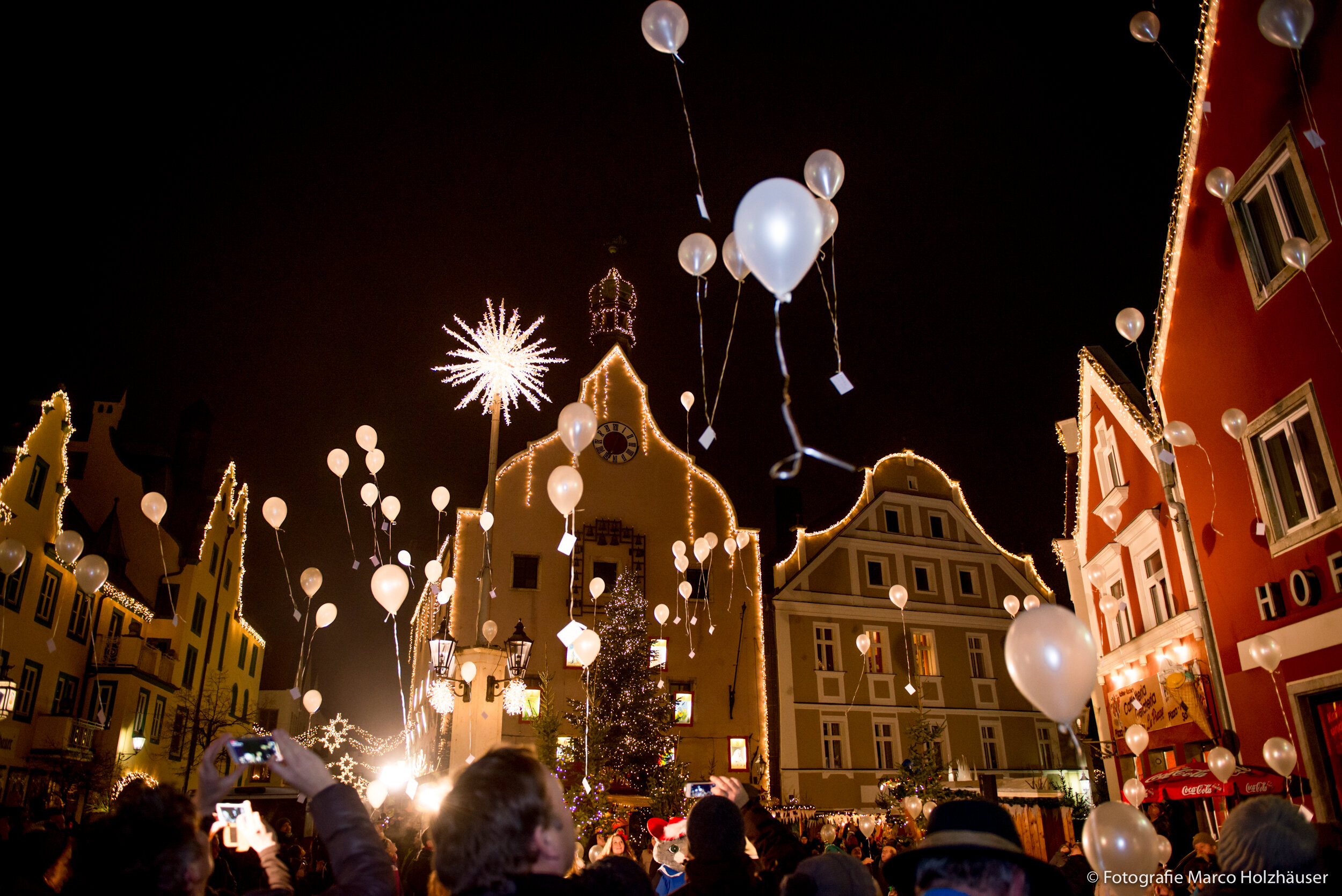 Abensberg Hüttenzauber WEihnachtsmarkt  | © Marco Holzhäuser